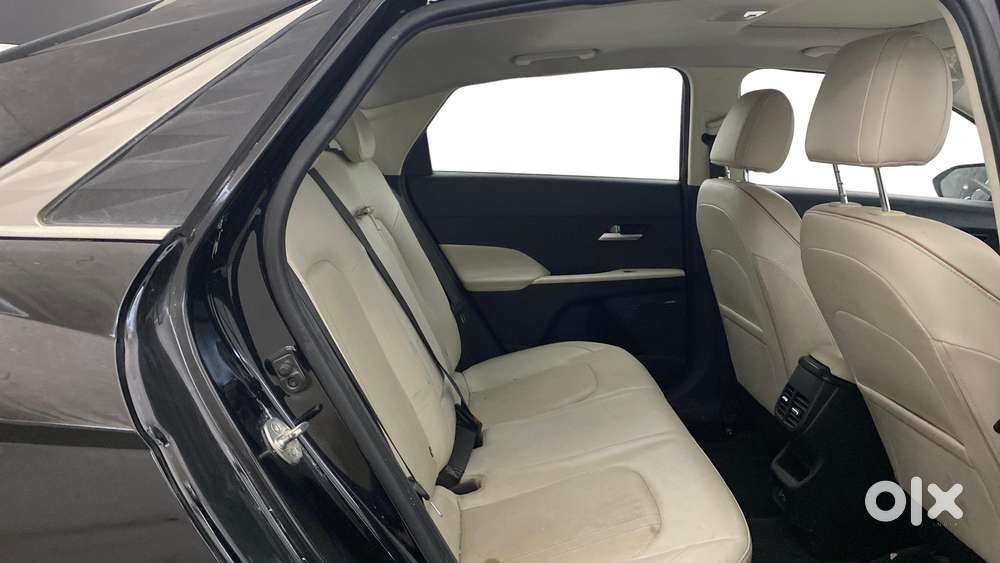 Hyundai Verna 1.5 Sx (o) Ivt, 2023, Petrol