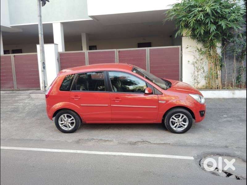Ford Figo 2012-2015 Petrol Zxi, 2015, Petrol