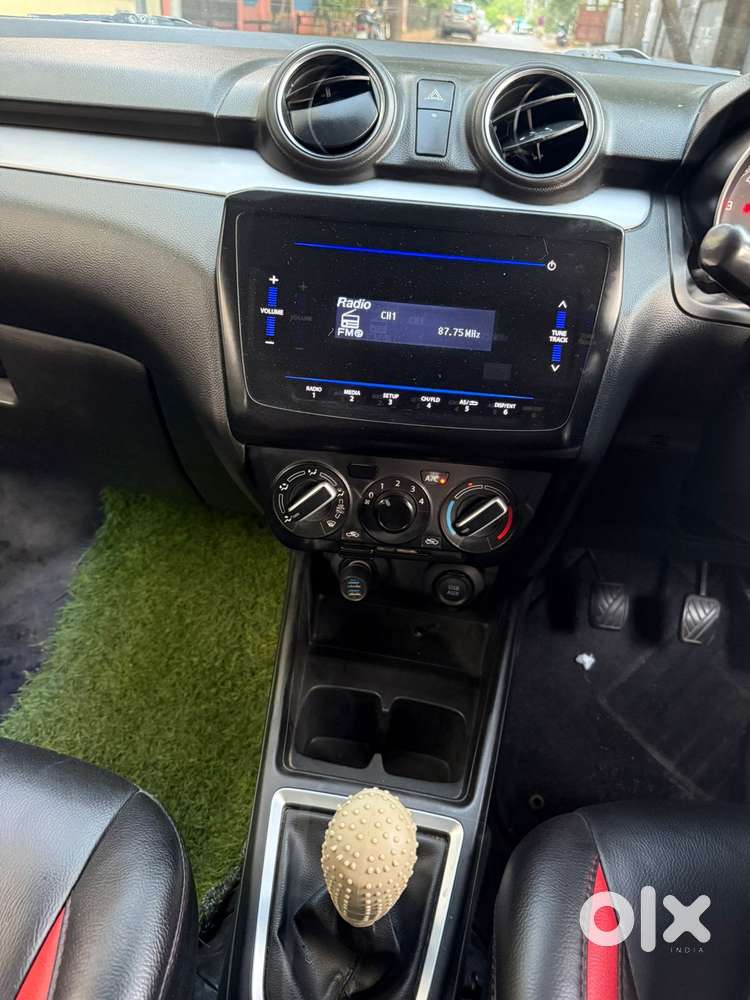 Maruti Suzuki Swift Vxi + Manual, 2022, Petrol