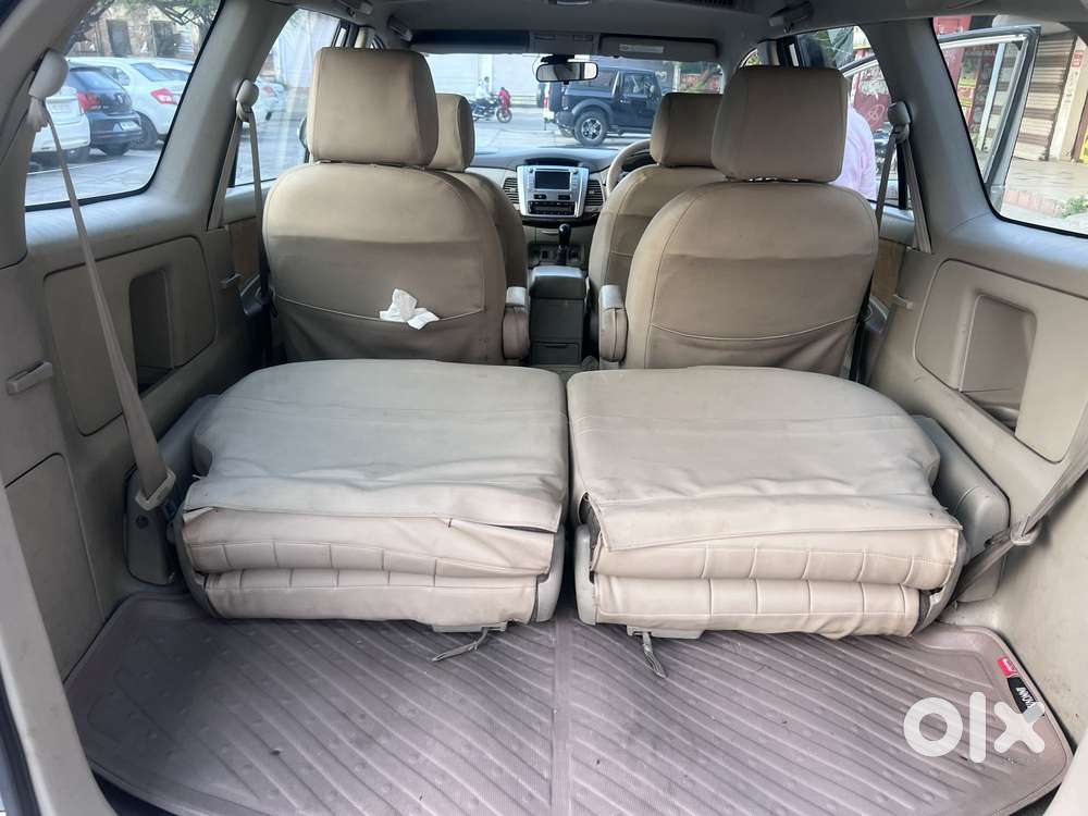 Toyota Innova 2.5 V 7 Str, 2013, Diesel