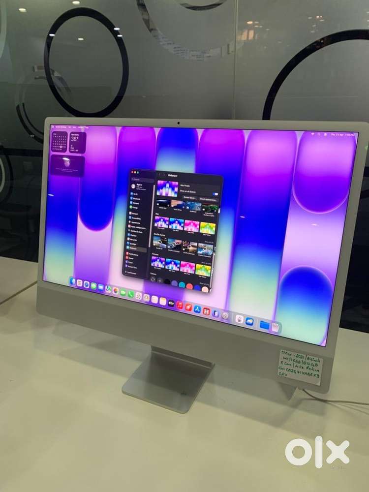 Apple iMac - 24inch - 2020 - M1 chip - 16GB/512GB - 1 Year