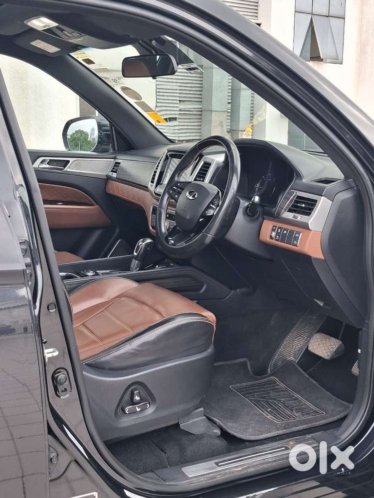 Mahindra Alturas G4 4wd At, 2021, Diesel