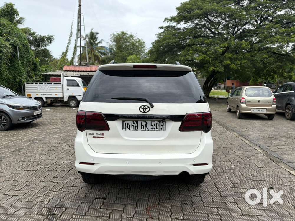 Toyota Fortuner Diesel 2012