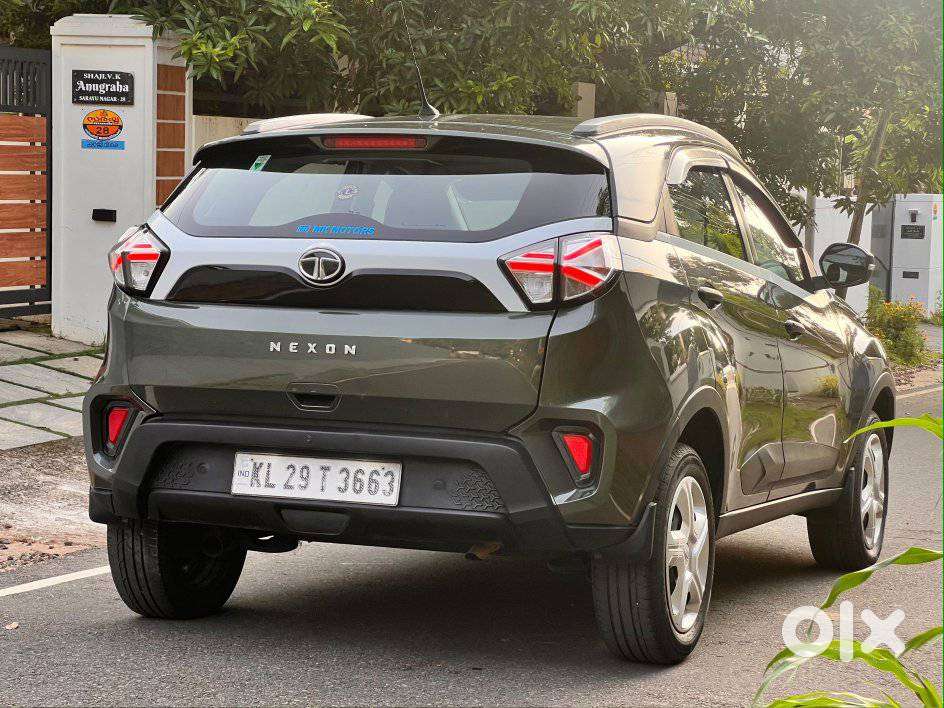 Tata Nexon 1.5 Revotorq Xm (s), 2021, Diesel