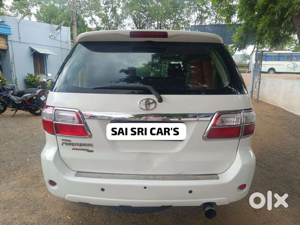 Toyota Fortuner 3.0 4x4 Manual, 2011