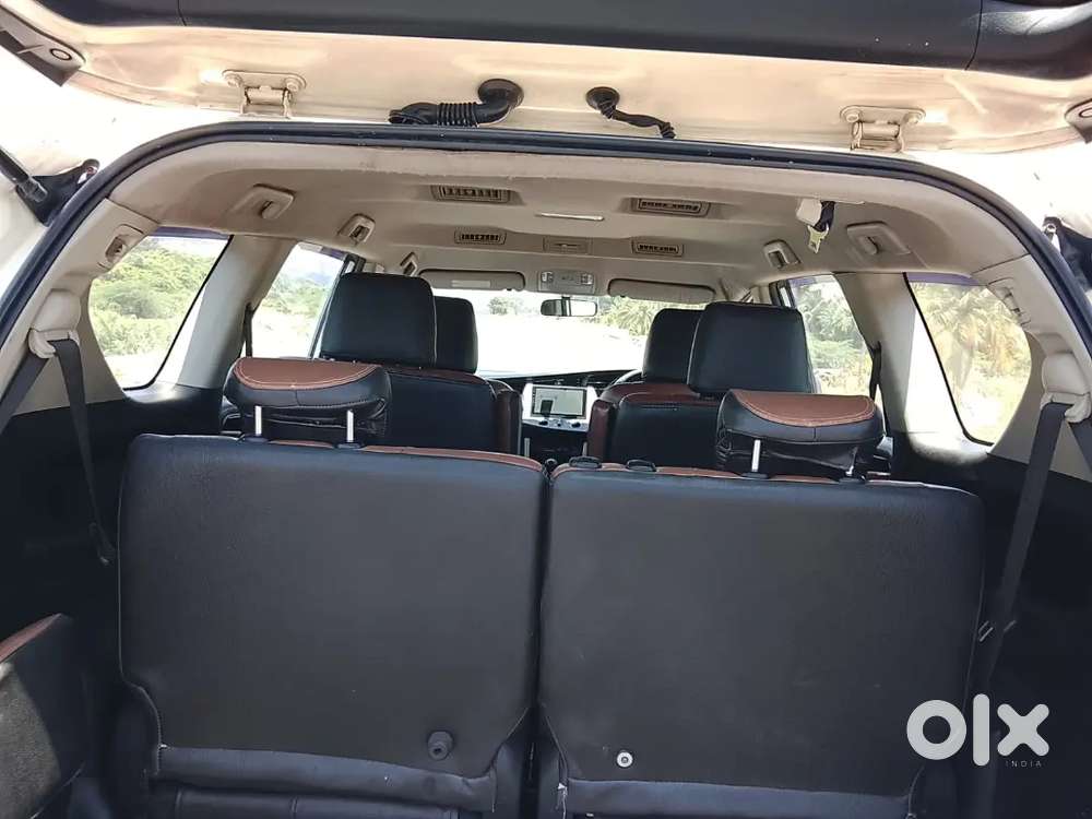 Toyota Innova Crysta 2023