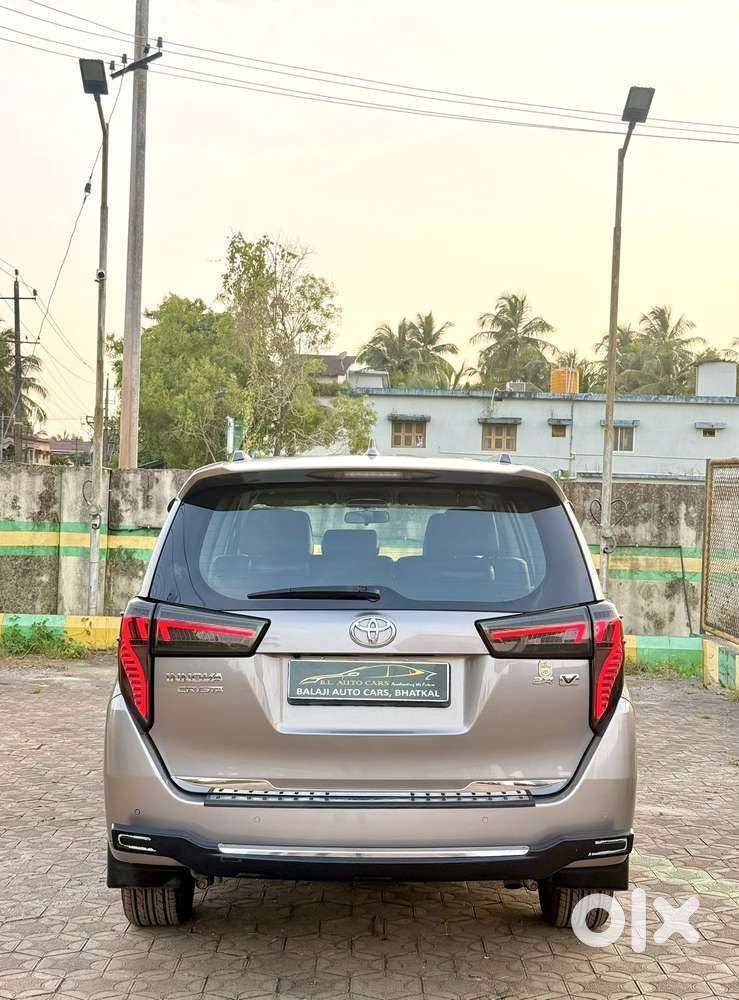 Toyota Innova Crysta 2.4 V 8 Str, 2024, Diesel