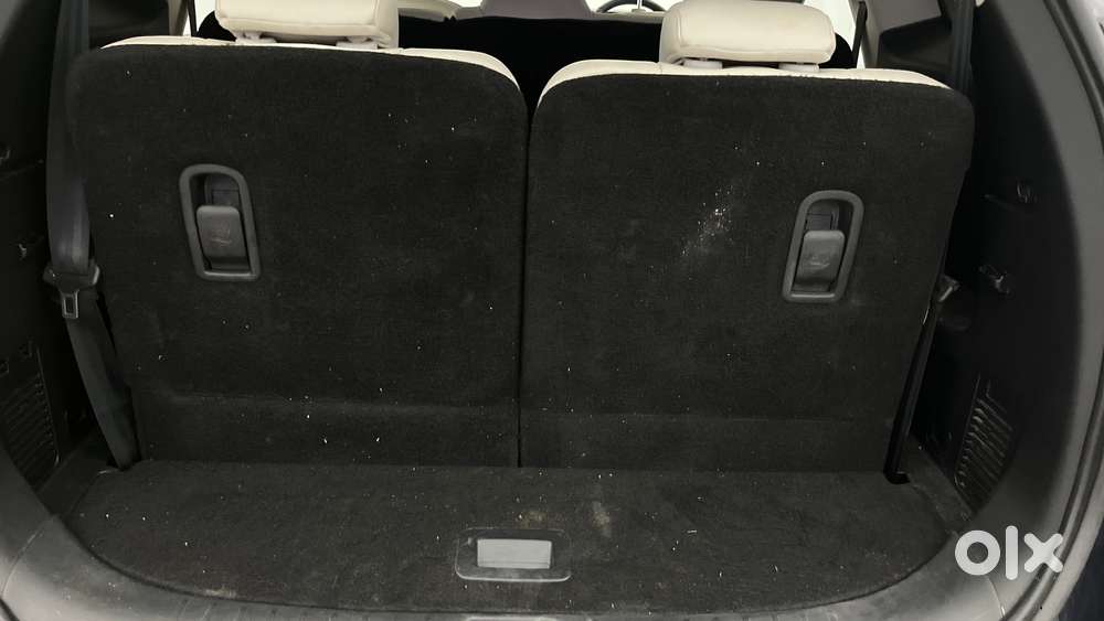 Mahindra Xuv700 2.0 Ax 7 Petrol At Luxury Pack Str, 2022, Petrol