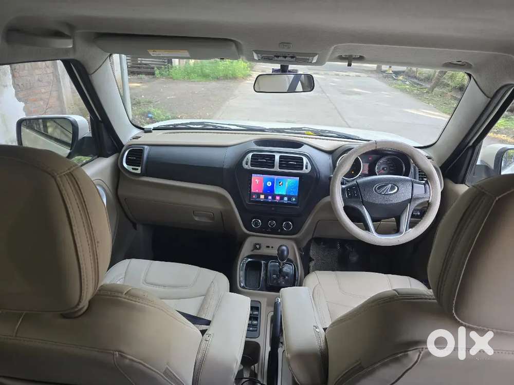 Mahindra Tuv 300 2016 Diesel Automatic
