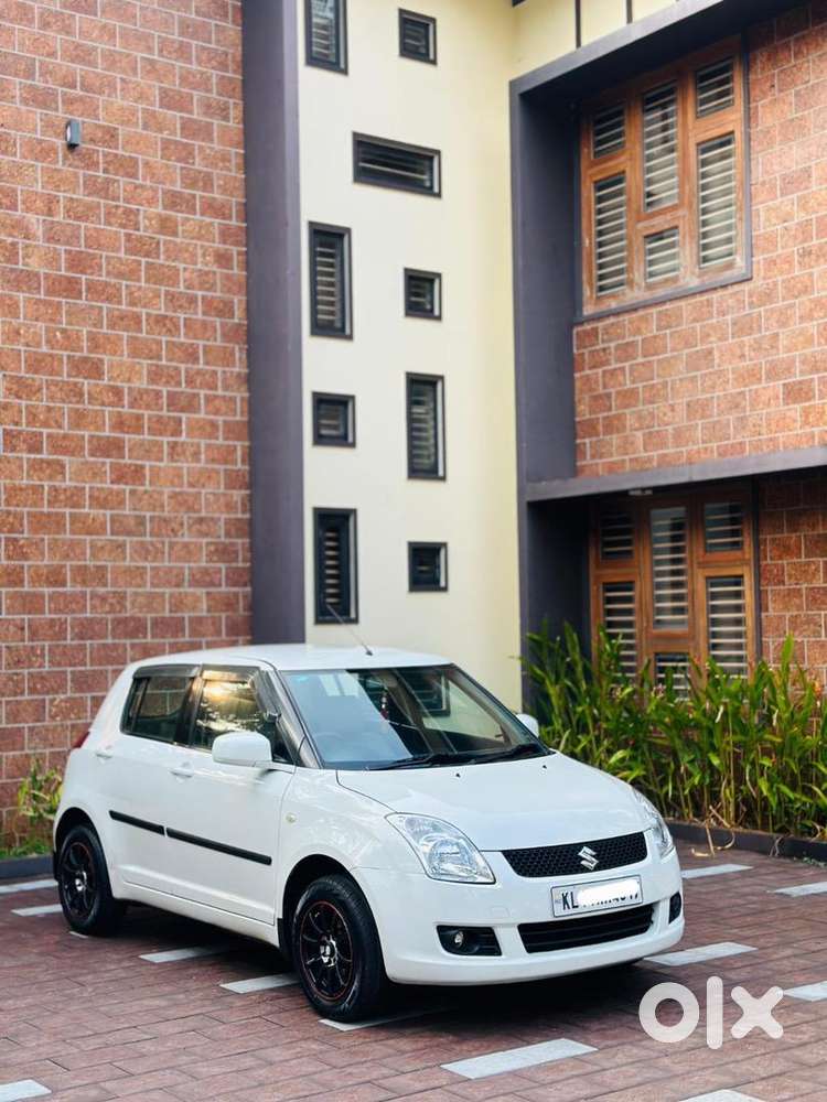 Maruti Suzuki Swift Dzire 2011 Diesel Well Maintained