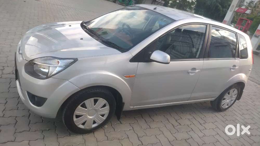 Ford Figo Petrol Titanium 2010