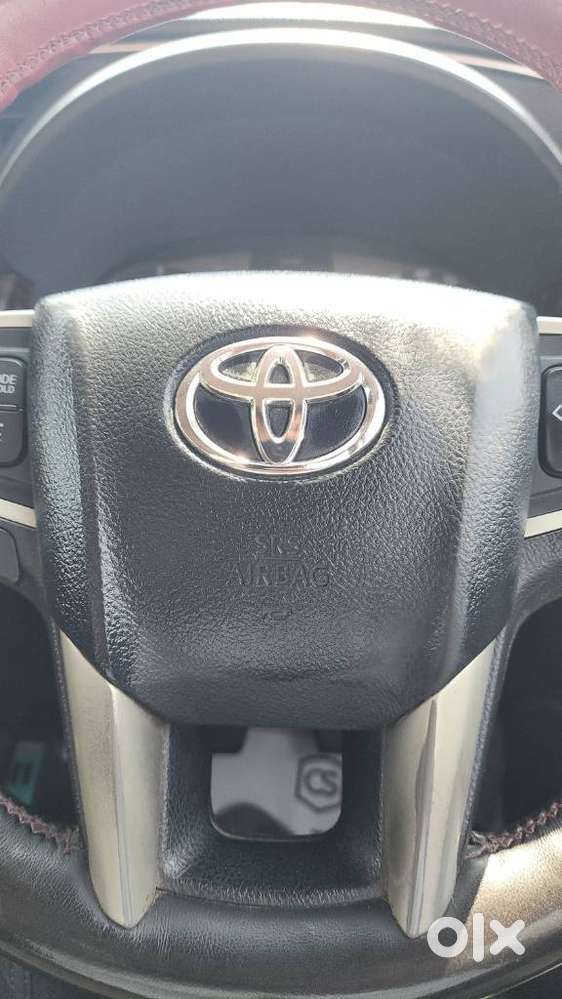 Toyota Innova Crysta 2.4 V 8 Str, 2017, Diesel
