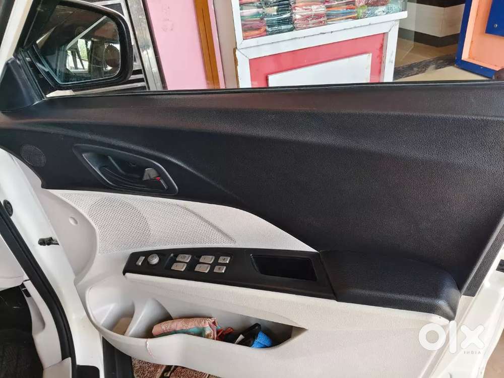 Mahindra Xuv300 Turbosport 2020 Diesel 51350 Km Driven