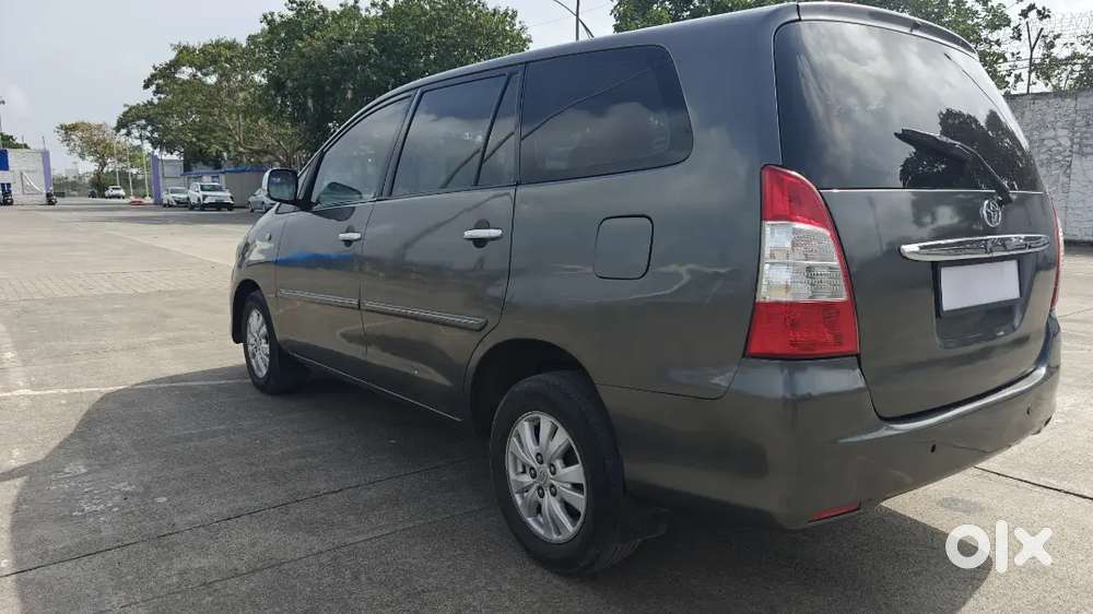 Toyota Innova 2.5 V 2010