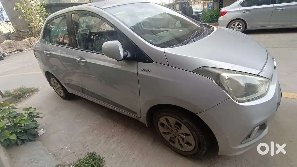 Hyundai Xcent 2015 Petrol 130000 Km Driven