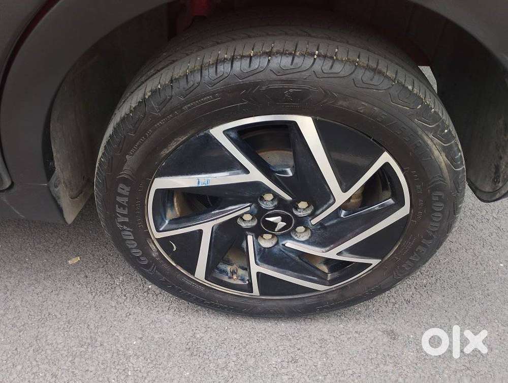 Mahindra Xuv 3xo, 2024, Petrol