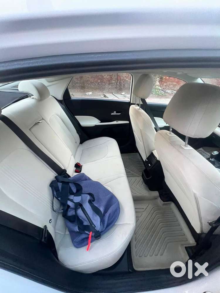 Hyundai Verna 1.5 Sx Petrol Mt, 2025, Petrol