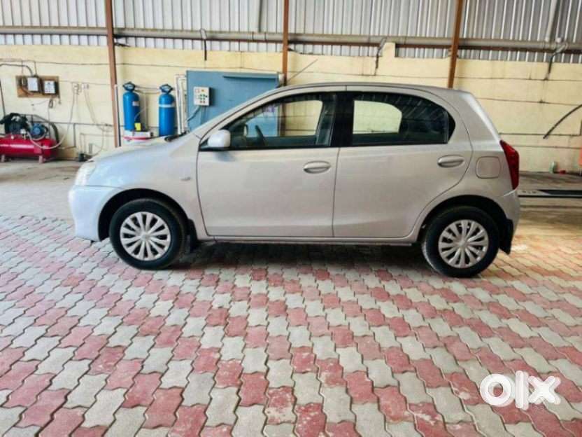Toyota Etios Liva 2011-2012 G, 2012, Petrol