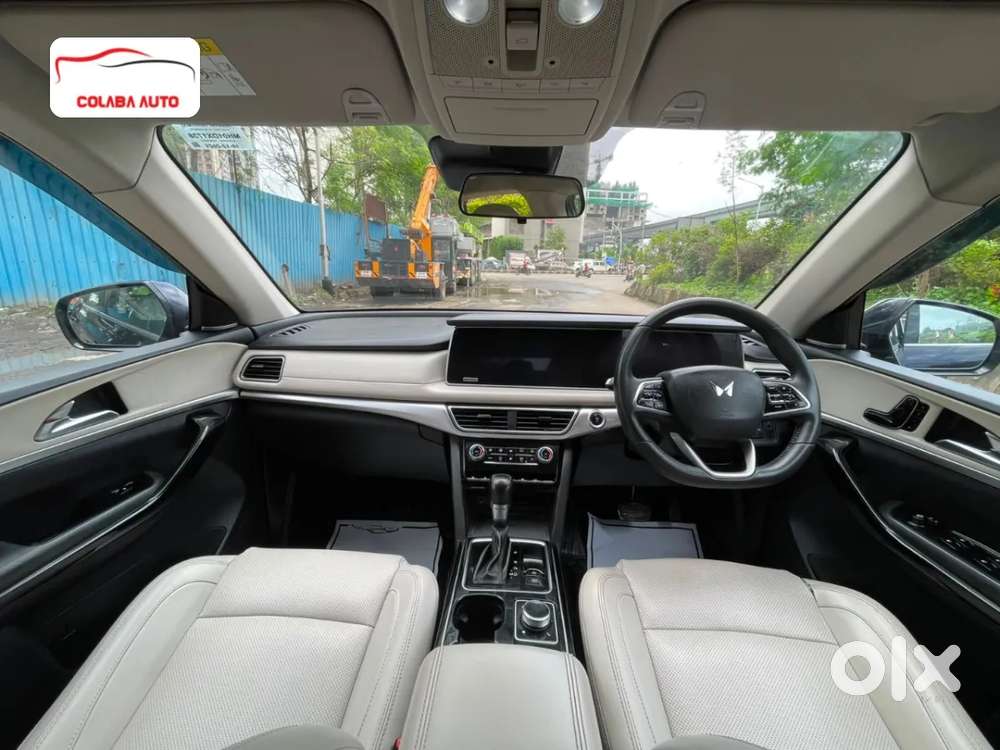 Mahindra Xuv700 Ax7 Luxury Pack Awd, 2021, Petrol