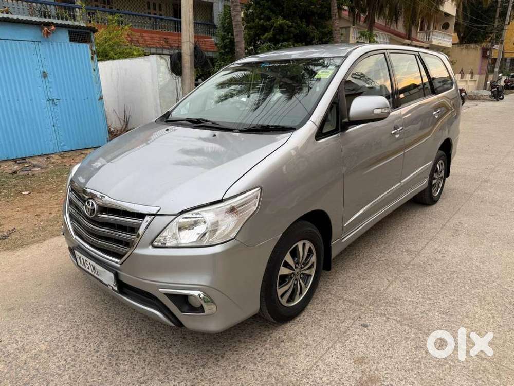 Toyota Innova 2.5 V 8 Str, 2015, Diesel