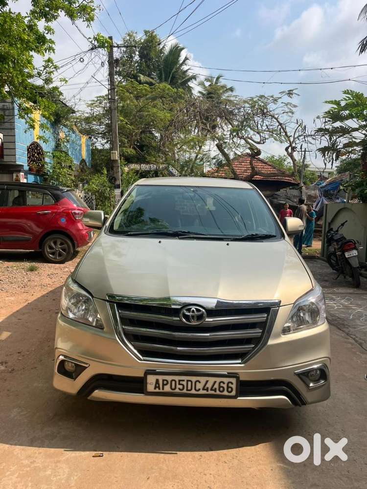 Toyota Innova 2015 Diesel Well Maintained