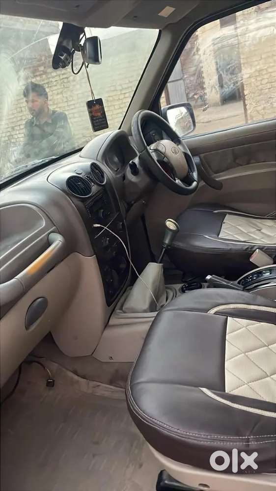 Mahindra Scorpio 2012 Diesel Good Condition  4wd Top Model