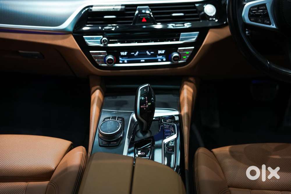 Bmw 5 Series 530i Sedan, 2022, Petrol