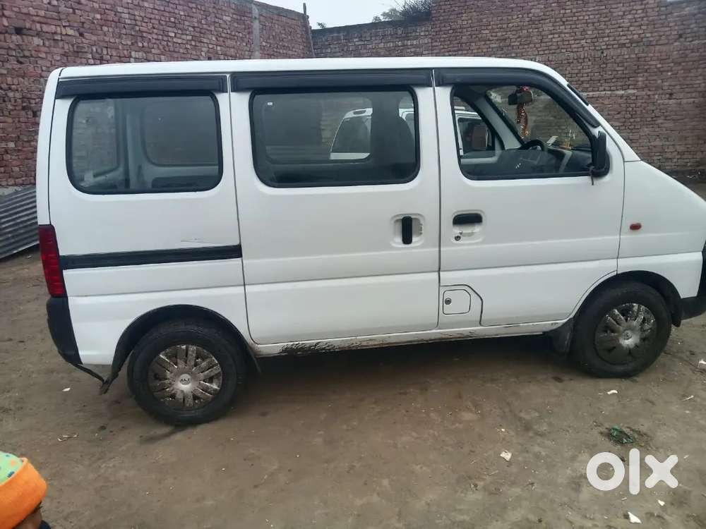 Maruti Suzuki Eeco 2025 Cng & Hybrids 8000 Km Driven