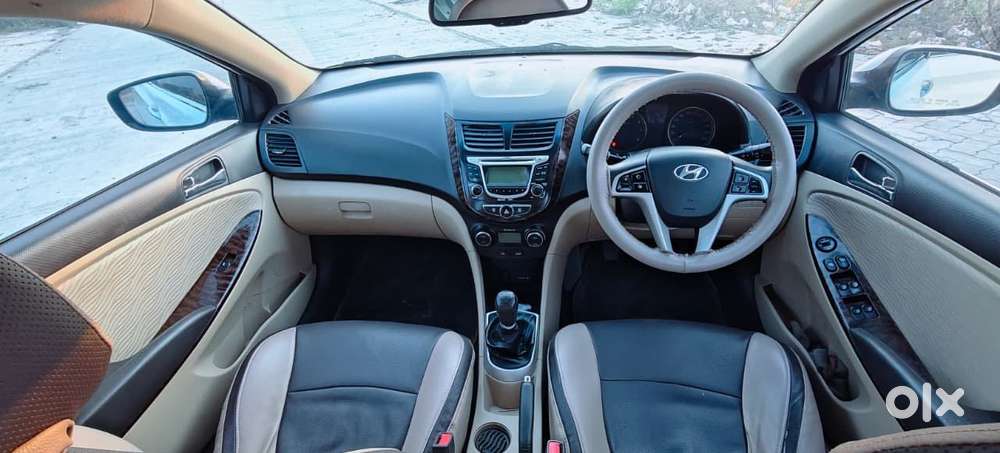 Hyundai Verna Vtvt 1.6 Sx, 2013, Petrol