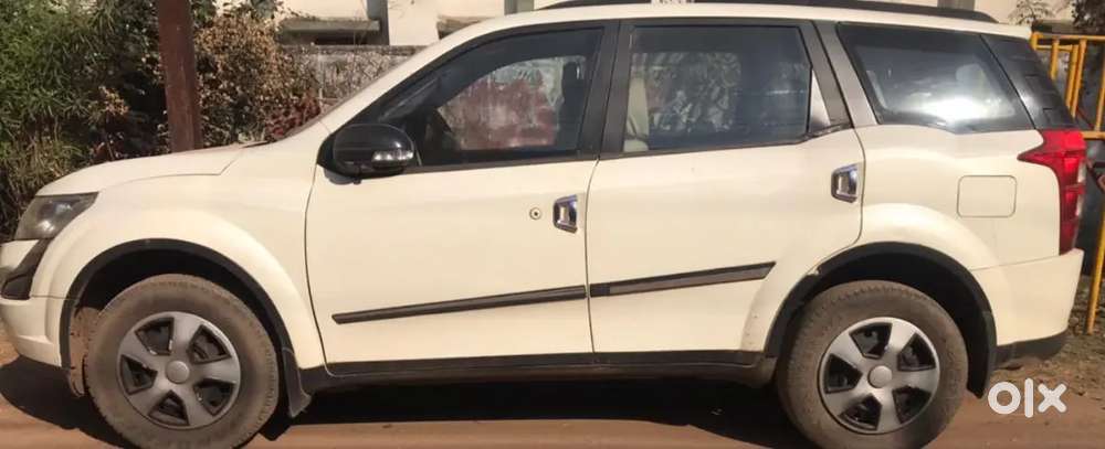 Mahindra Xuv500 2015