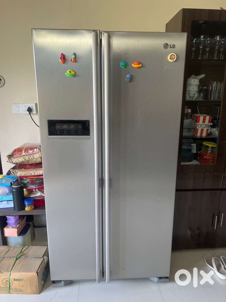 Double door fridge