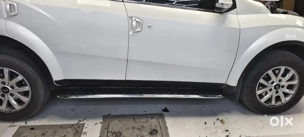 Mahindra Xuv500 2017 Diesel 140000 Km Driven
