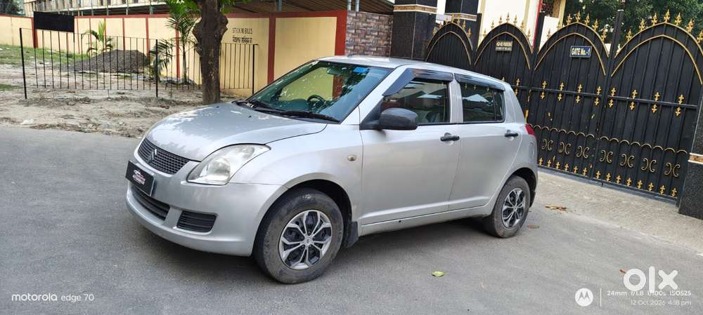 Maruti Suzuki Swift 1.2 Lxi (o), 2011, Petrol
