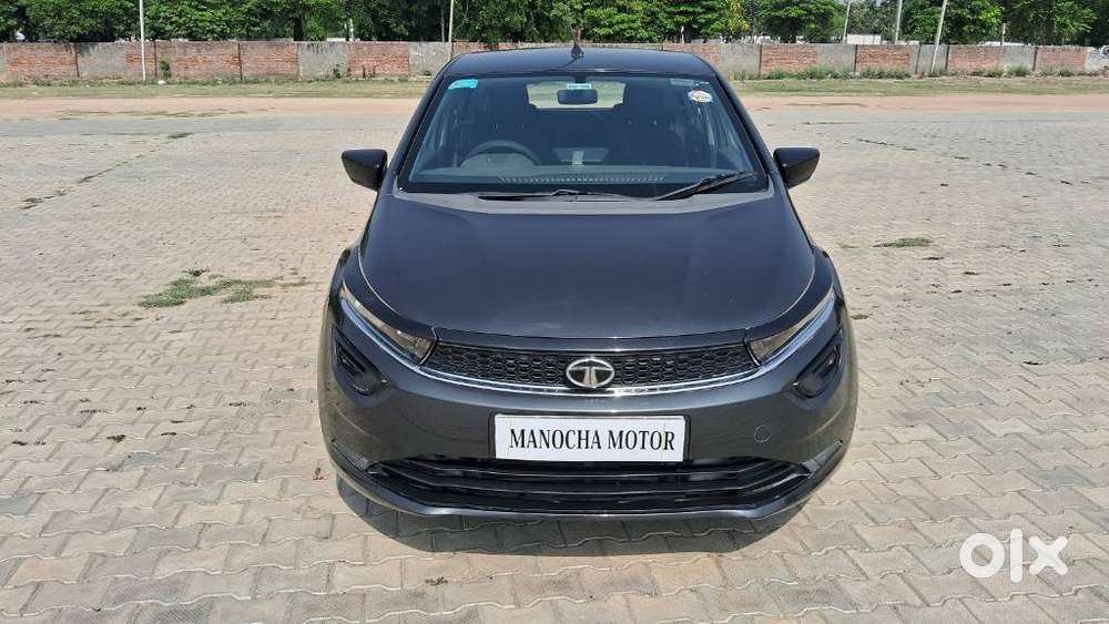 Tata Altroz 1.2 Xe, 2020, Petrol