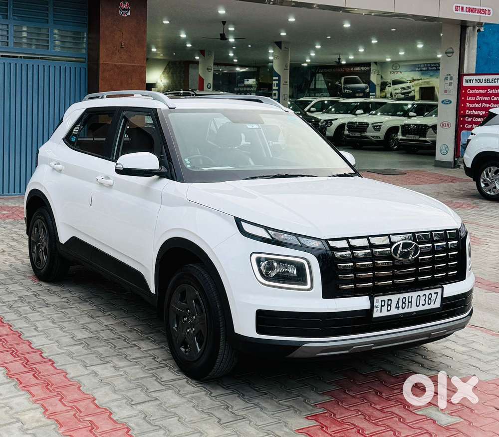 Hyundai Venue Sx (o) Mt 1.5 Diesel, 2024, Petrol