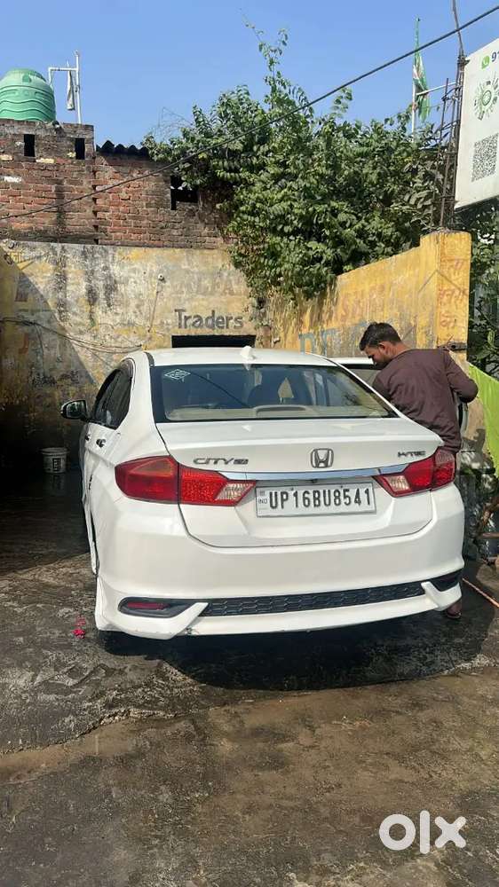 Honda City 2018 Cng & Petrol  82000 Km Driven