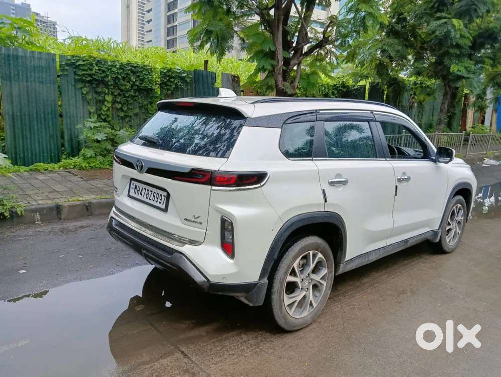 Toyota Urban Cruiser Hyryder, 2025, Petrol