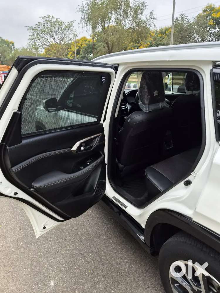 Maruti Suzuki Grand Vitara 2025 Hybrids 19500 Km Driven