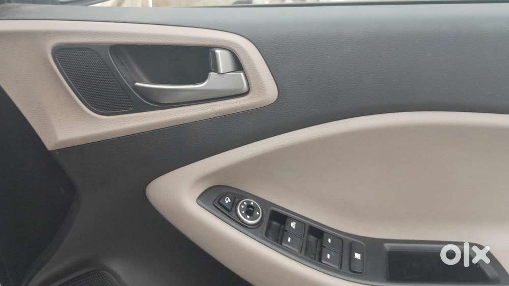 Hyundai Elite I20 Sportz (o) 1.2, 2015, Petrol