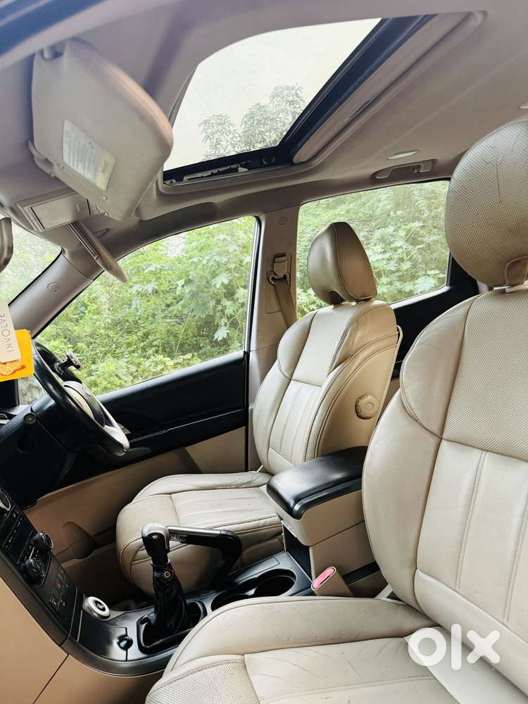 Mahindra Xuv500 2.2 W10 Sportz Edition Mt, 2017, Diesel