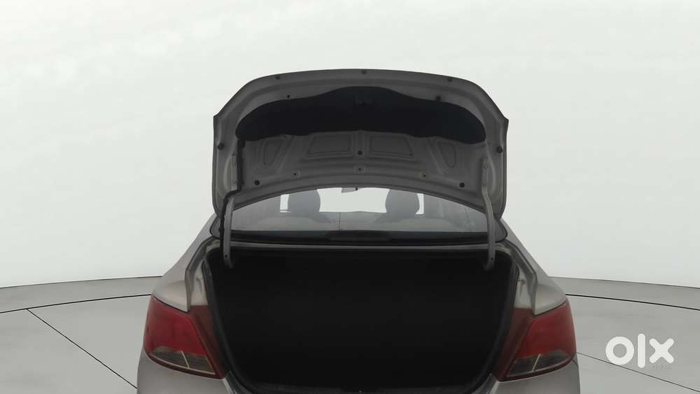 Hyundai Verna 1.4 Vtvt, 2015, Petrol