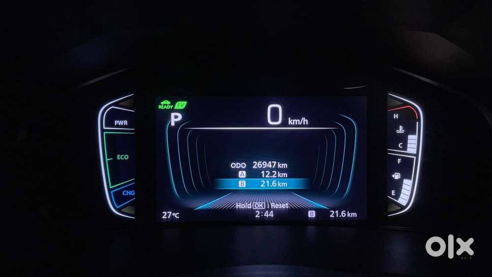 Maruti Suzuki Grand Vitara 1.5 Alpha Plus Intelligent Hybrid Ecvt, 2..