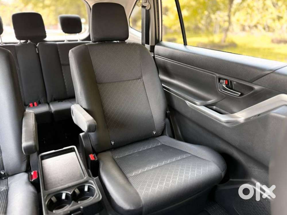 Toyota Innova Hycross 2.0 Gx 7 Str, 2023, Petrol