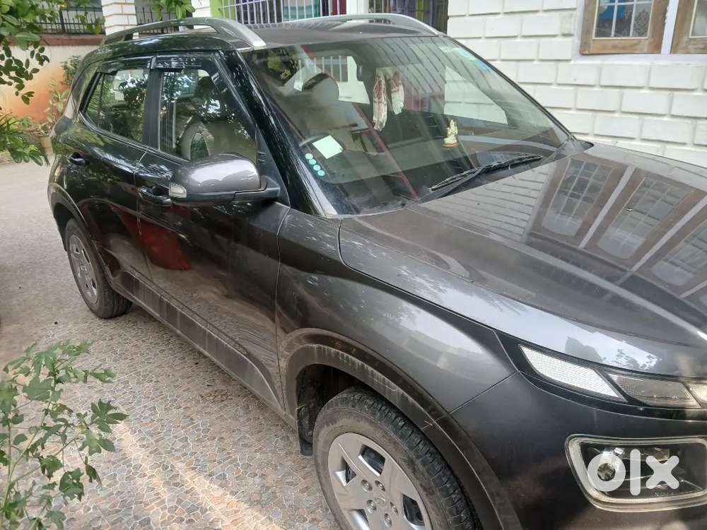Hyundai Venue 1.2 Petrol Manual 2022 Car