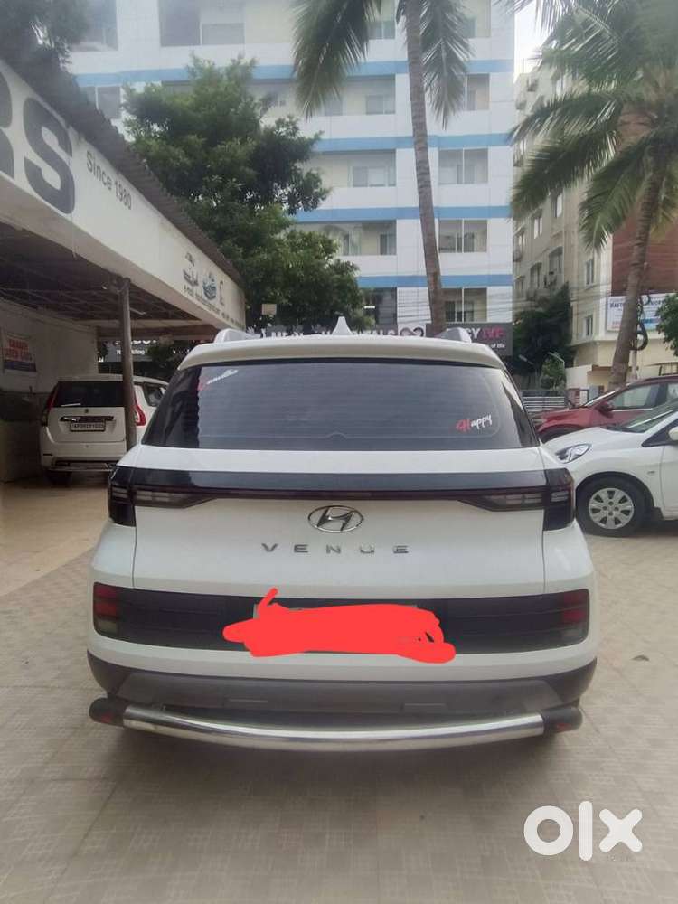 Hyundai Venue S, 2022, Petrol