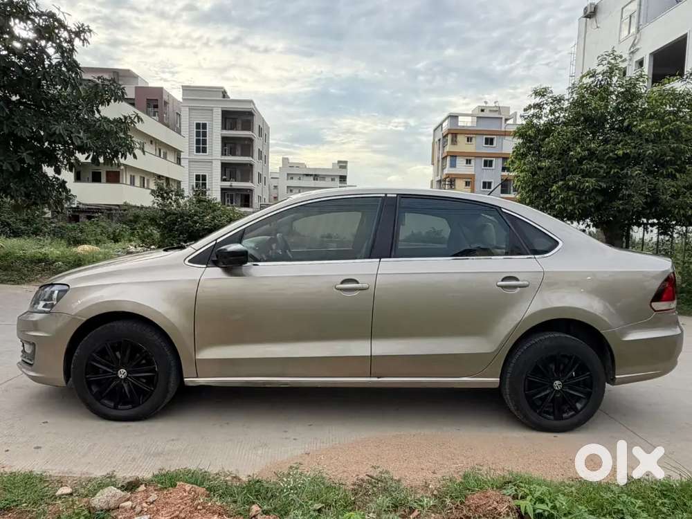 Volkswagen Vento Diesel, 2015 Model // Highline Topend // 113500 Km