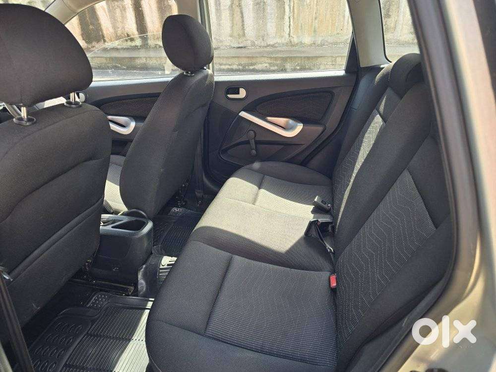 Ford Figo Petrol Zxi, 2014, Petrol