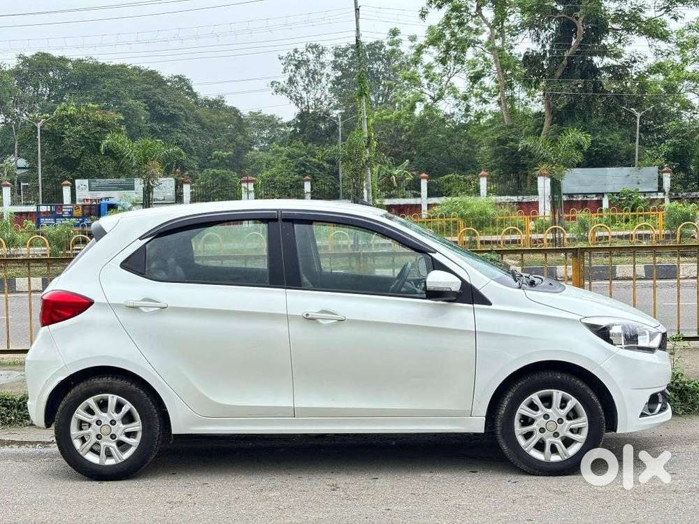 Tata Tiago 1.2 Revotron Xz Plus, 2016, Petrol