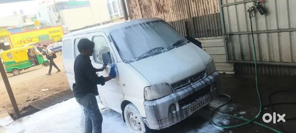 Maruti Suzuki Eeco 2011