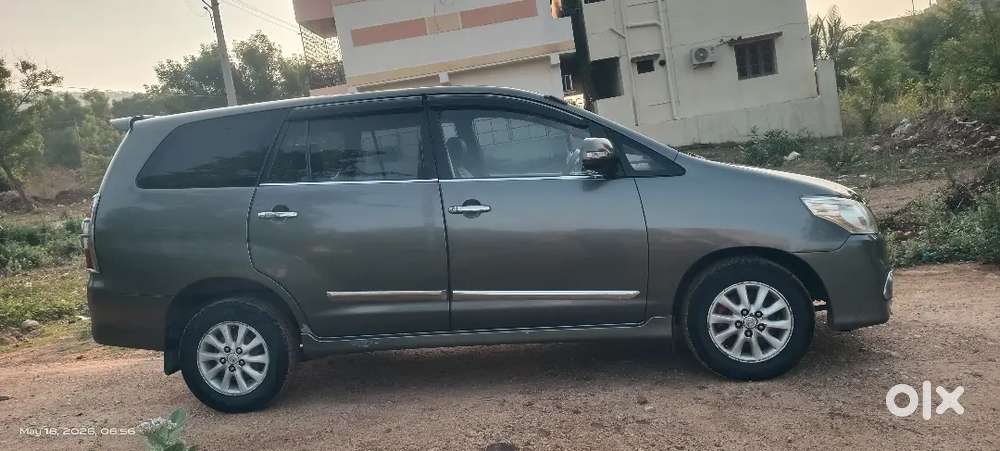 2012 Toyota Innova 2.5 Diesel 2012